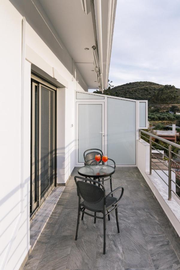 Lychnos Apartments كاميلاريون المظهر الخارجي الصورة